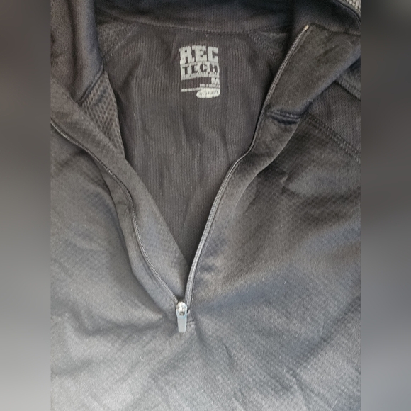 Mens OLD NAVY Rec Tech Quater Zip Long Sleeve moisture wicking Pull over. Size M - Picture 3 of 5